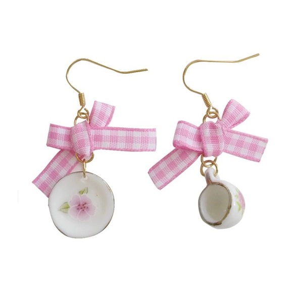 Vintage Tea Set Earrings - Picture 2 of 4